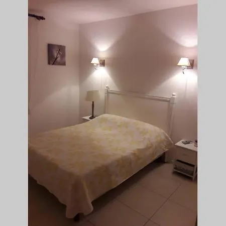 La Lurette, Et *